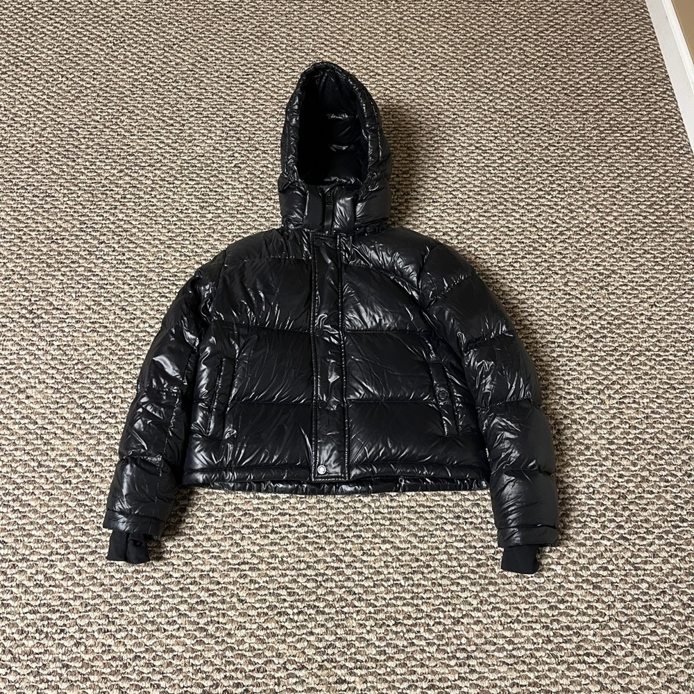 Women’s Aritzia Super Puff Shorty Puffer Jacket Black Sz. XS